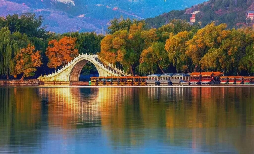 Autumn of Summer Palace