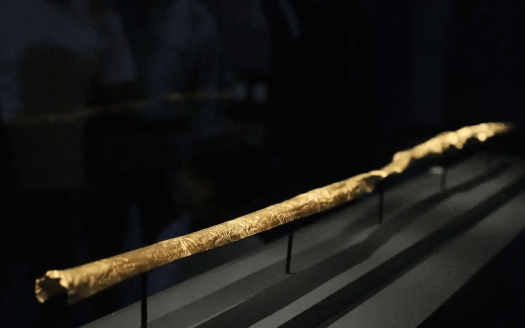 Gold Scepter