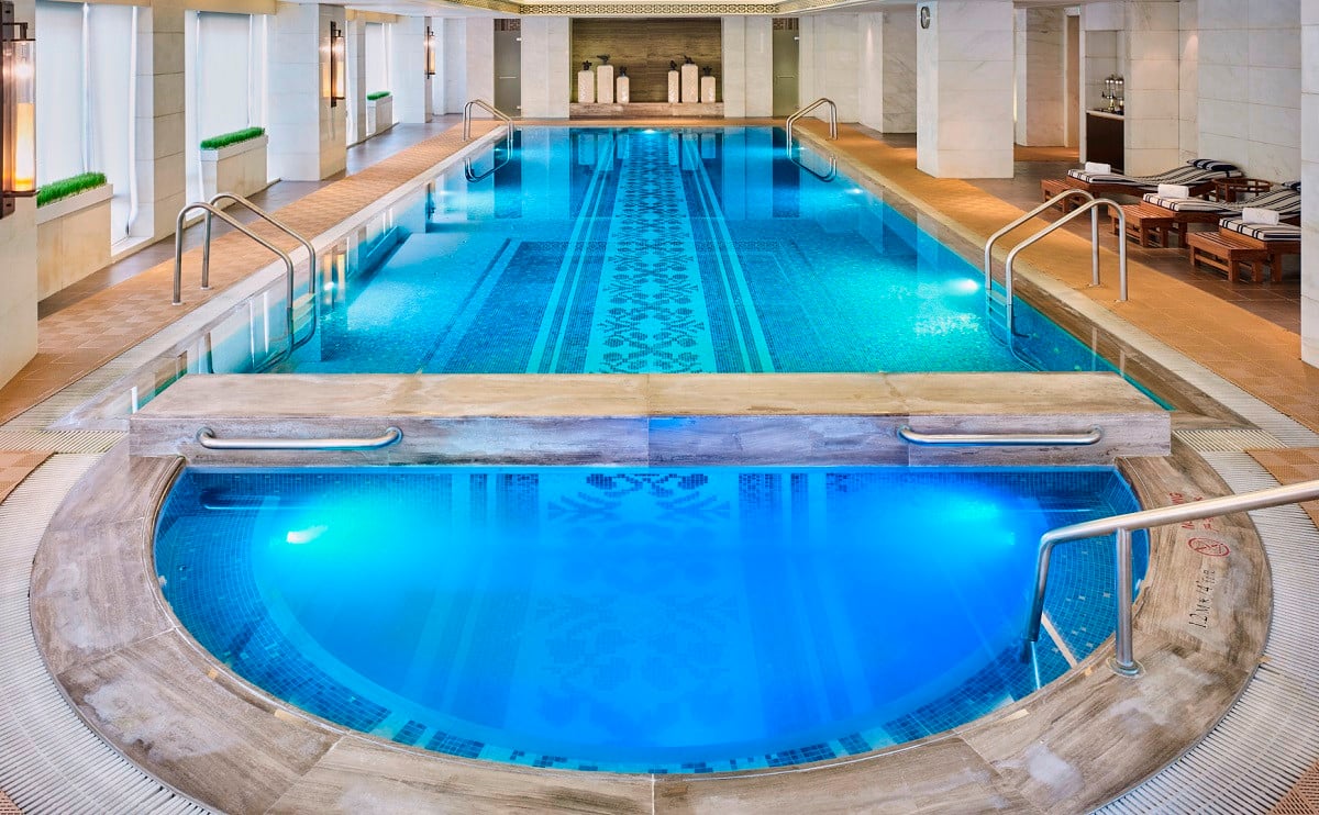 Плавательный бассейн Waldorf Astoria