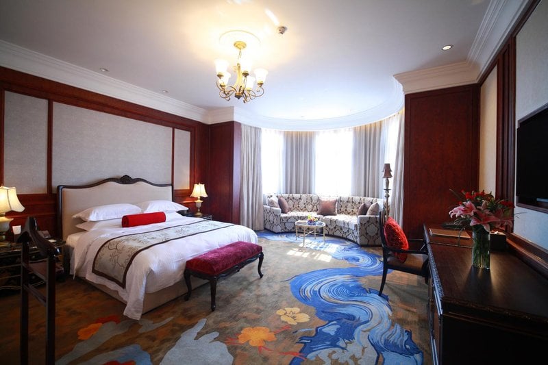 Однокомнатный номер в отеле Shanghai Donghu Hotel