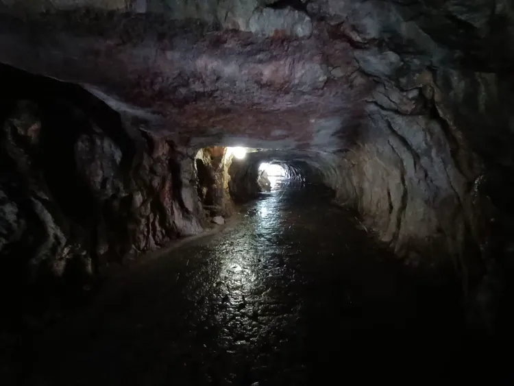 Пещера "Слоновий глаз