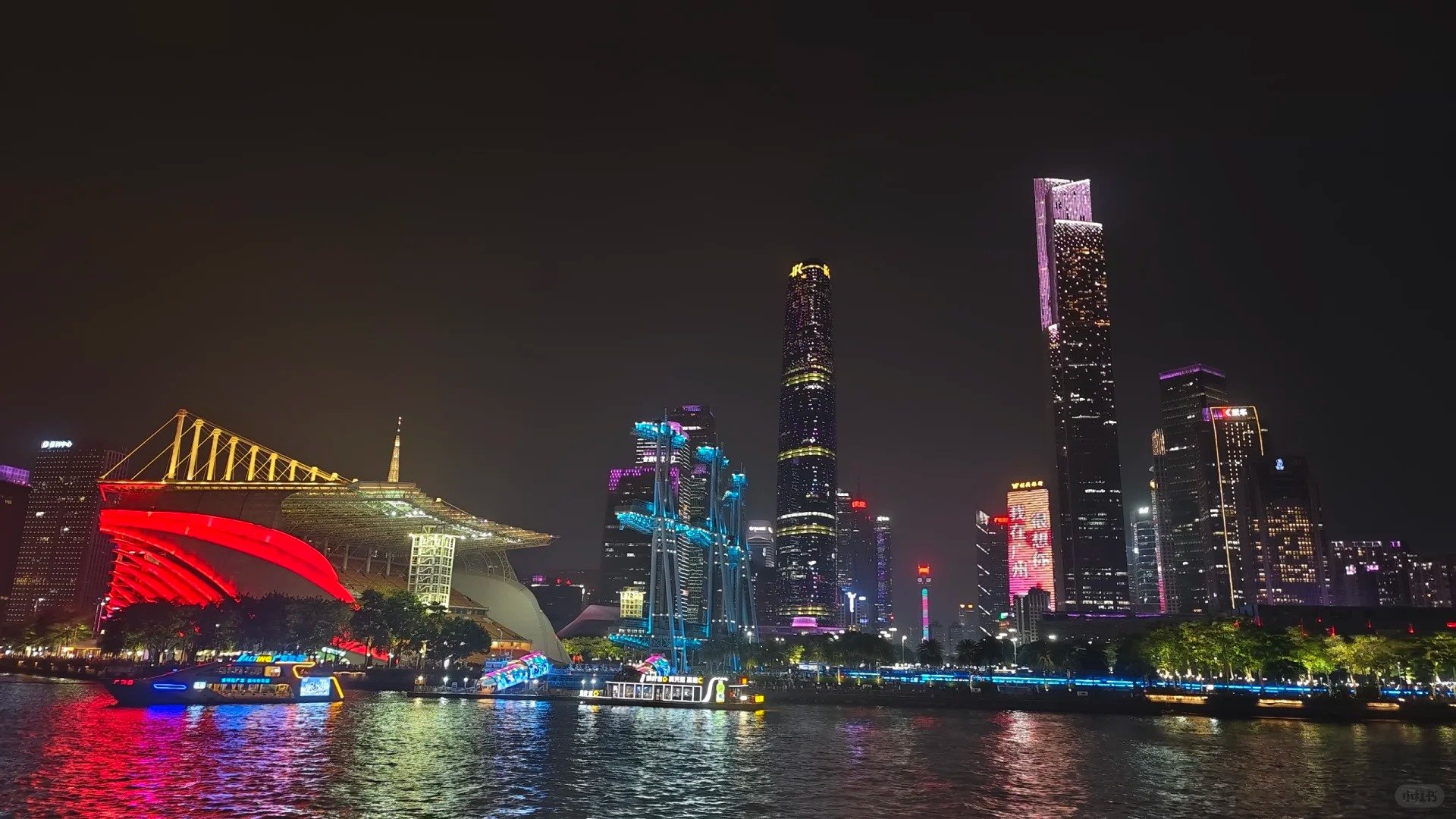 珠江ナイトクルーズ