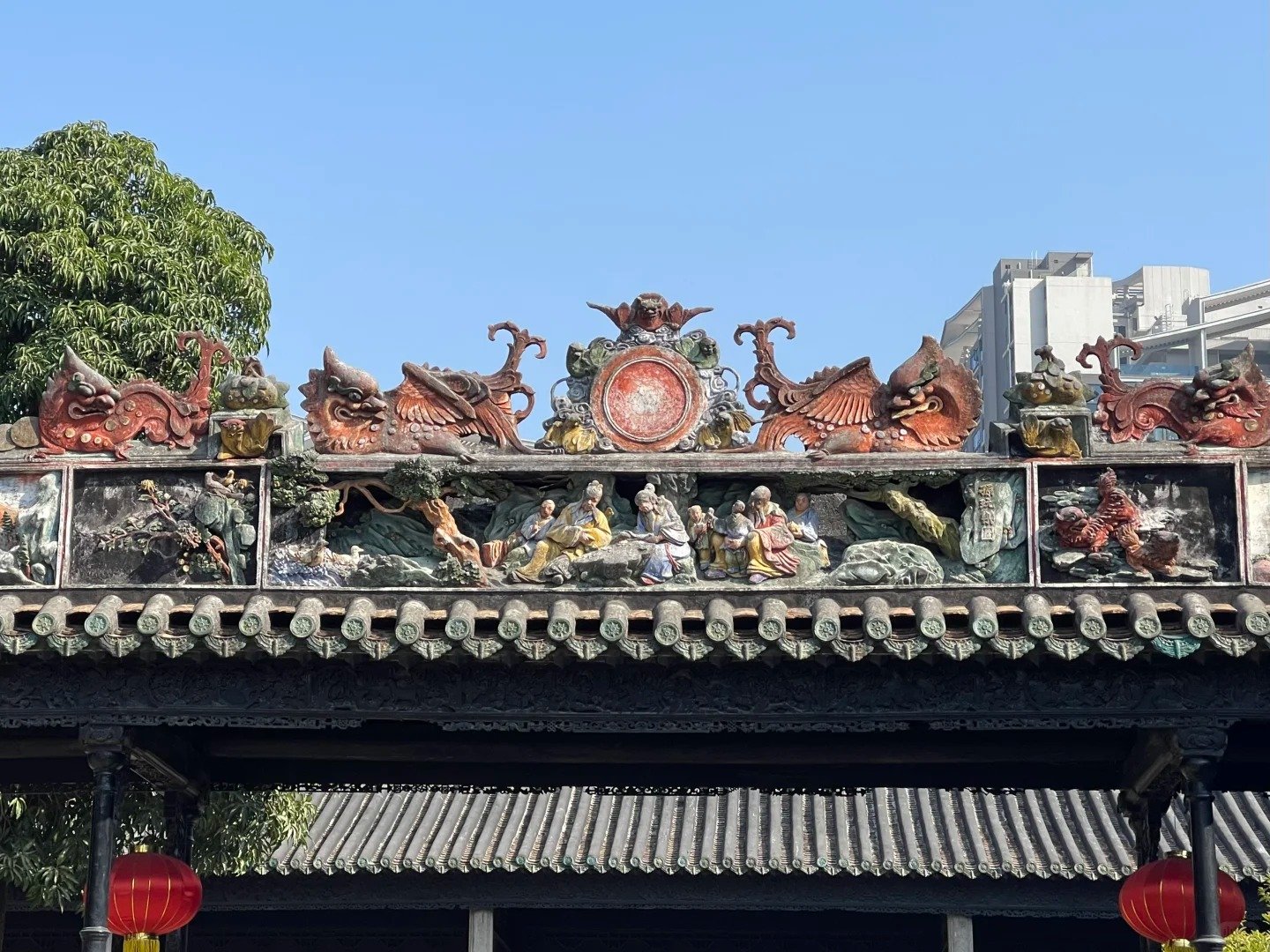 The Colorful Stucco Relief in Chen Clan Ancestral