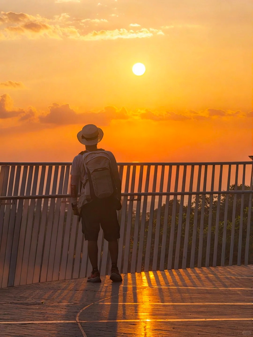 مشاهدة غروب الشمس في جبل موكسينغ